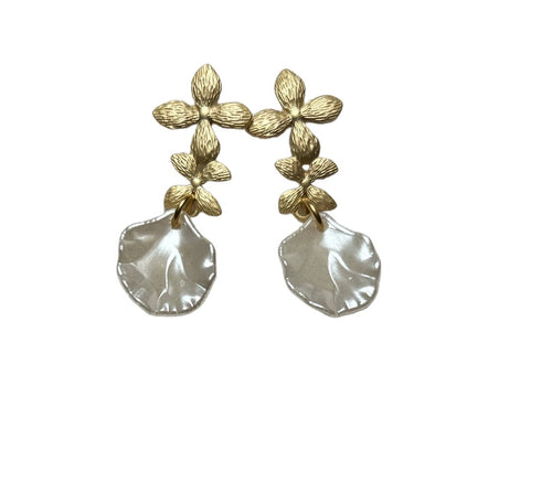 Shell Flower Earrings